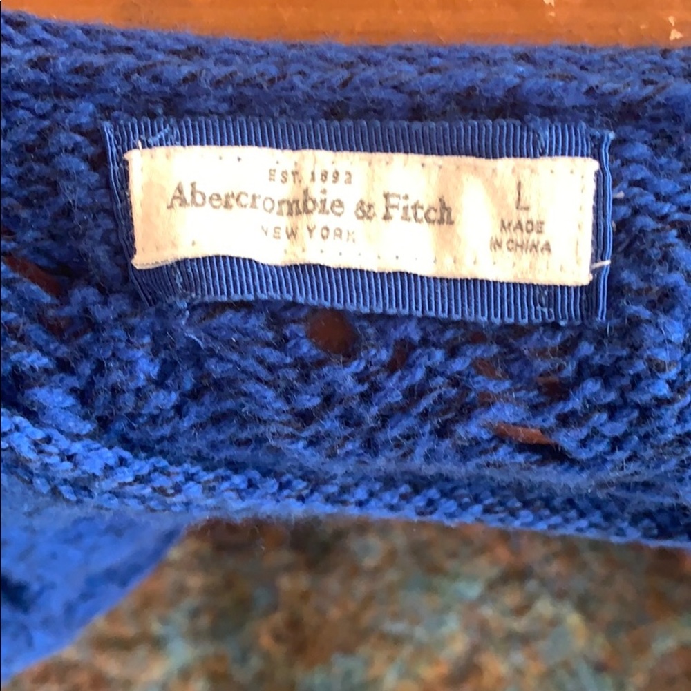 A & F sweater - Picture 2 of 2